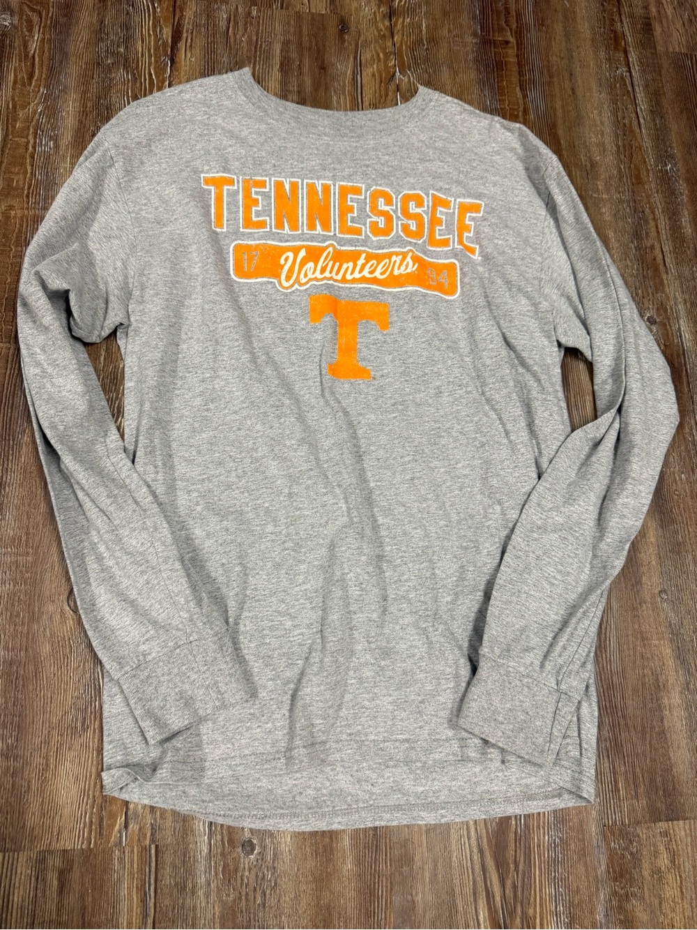 Y2K Russell Athletic Tennessee Volunteers long sleeve shirt with orange text and
